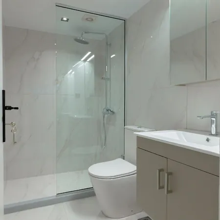 Edward Luxury * La Canée