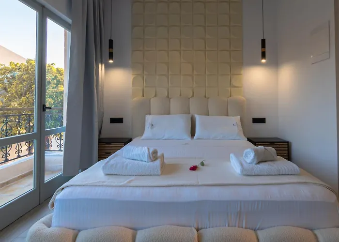 Edward Luxury خانيا