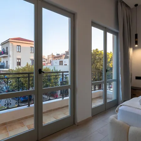 Edward Luxury Apartman Hriszí Aktí Haniá